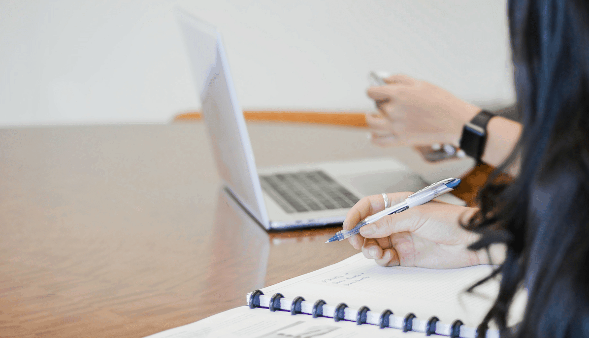 Team erstellt die Anlagebuchhaltung gemeinsam