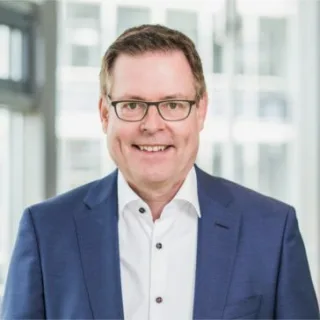 Der Geschäftsführer Markus Rohrbach beim 25 jährigen Jubiläum der Firma