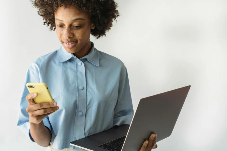 WalkMe Menu optimiert vernetztes Arbeiten in Echtzeit