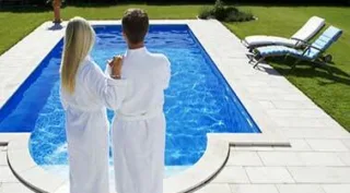Roos Swimmingpool 378x209